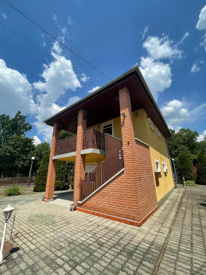 Appartement Rozsa Lak